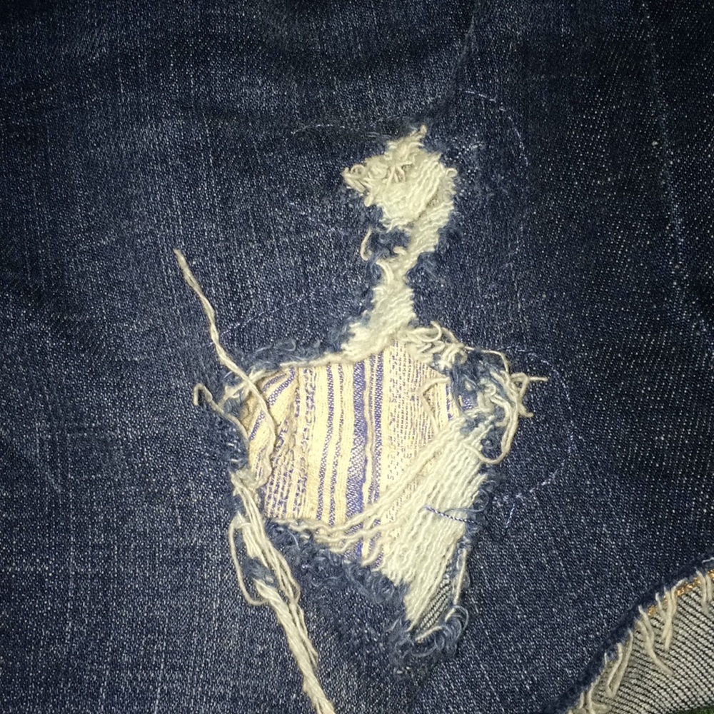 Shorts - Picture 3 of 3